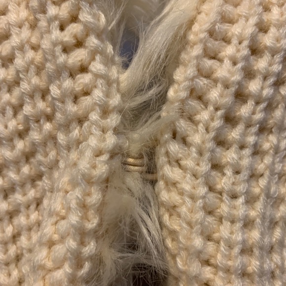 Faux Fux & Knit Reversible Sweater Vest - Picture 5 of 5